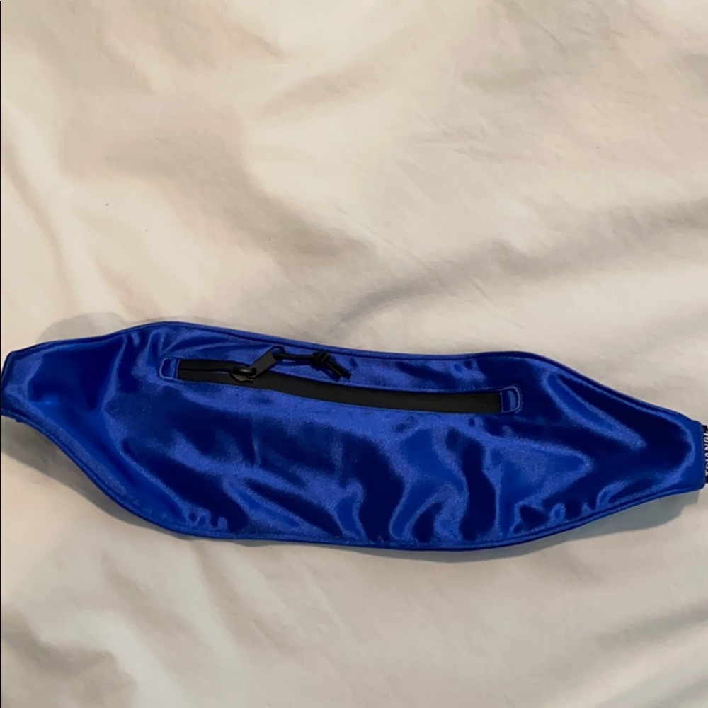 Adjustable Triangl Fanny Pack